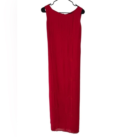 Max Studio Dresses & Skirts - Vintage red formal floral embroidered dress